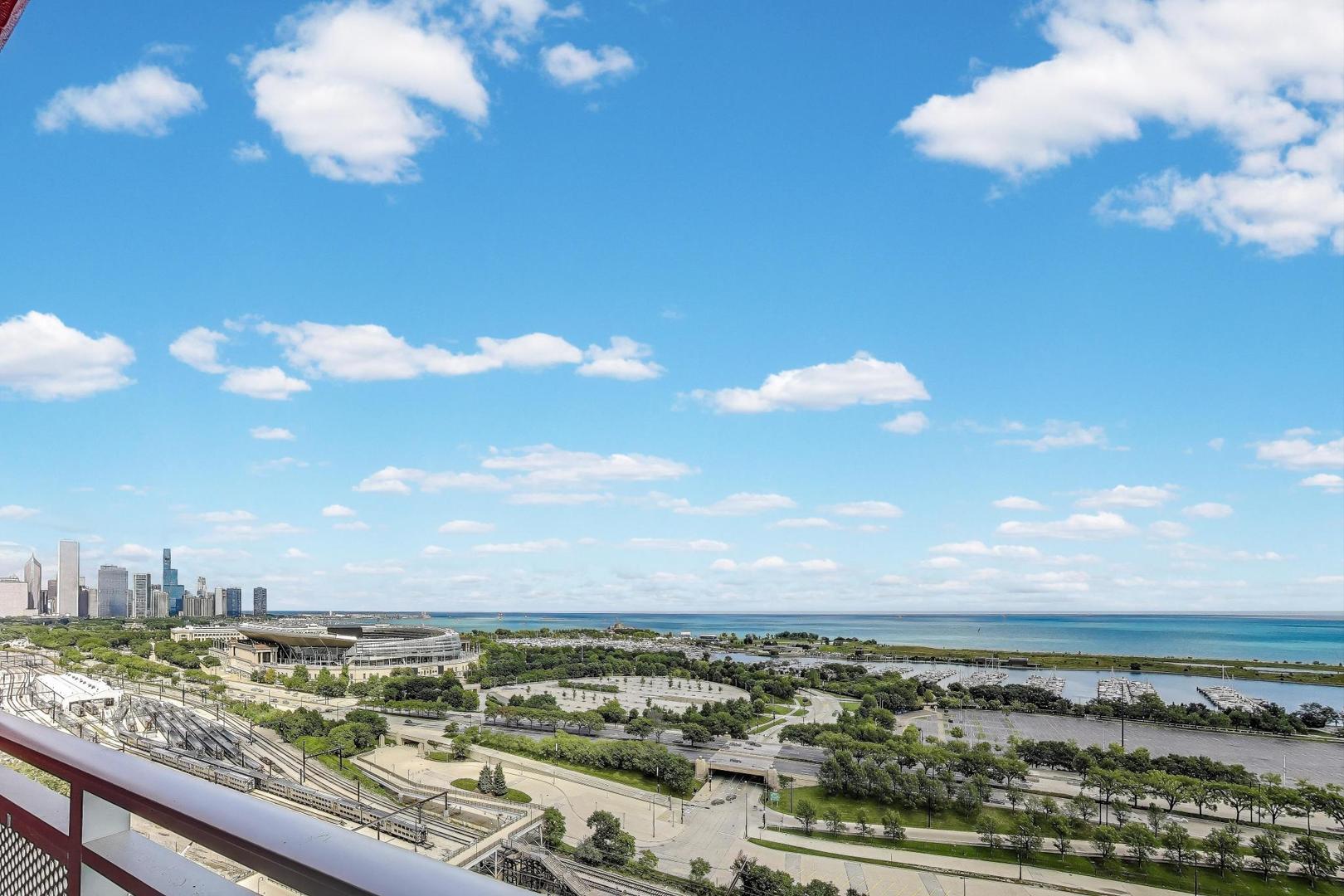 1841 S Calumet Avenue Unit: 2105