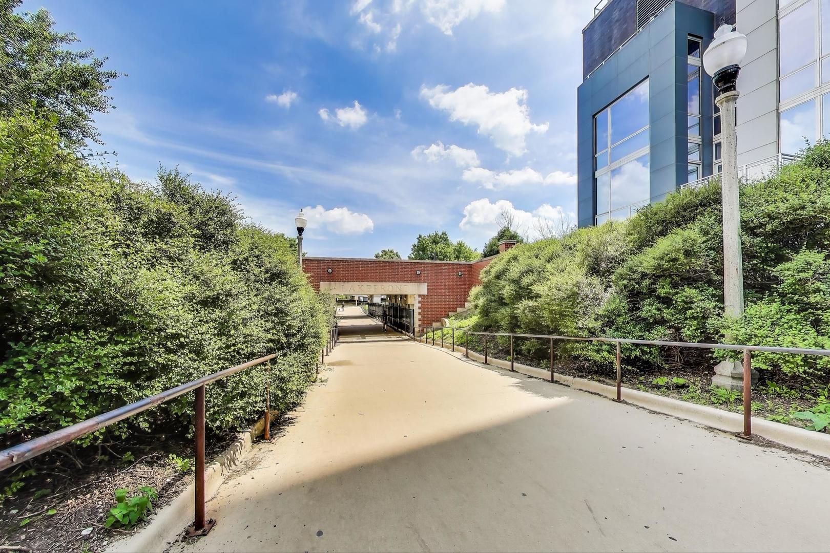 1841 S Calumet Avenue Unit: 2105