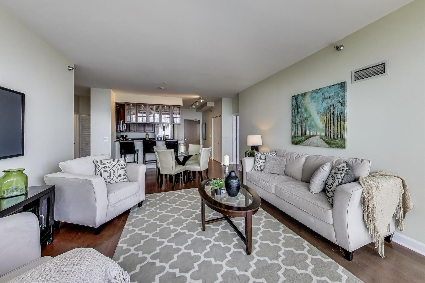 1841 S Calumet Avenue Unit: 2105