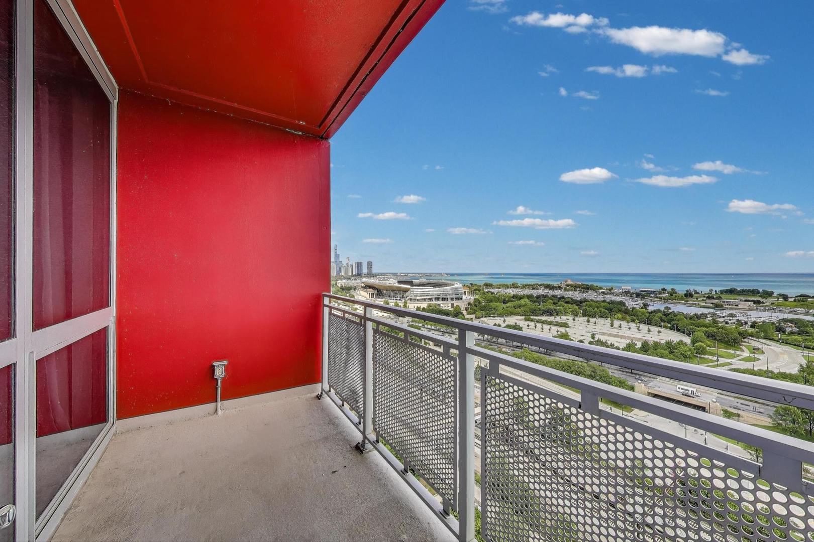 1841 S Calumet Avenue Unit: 2105