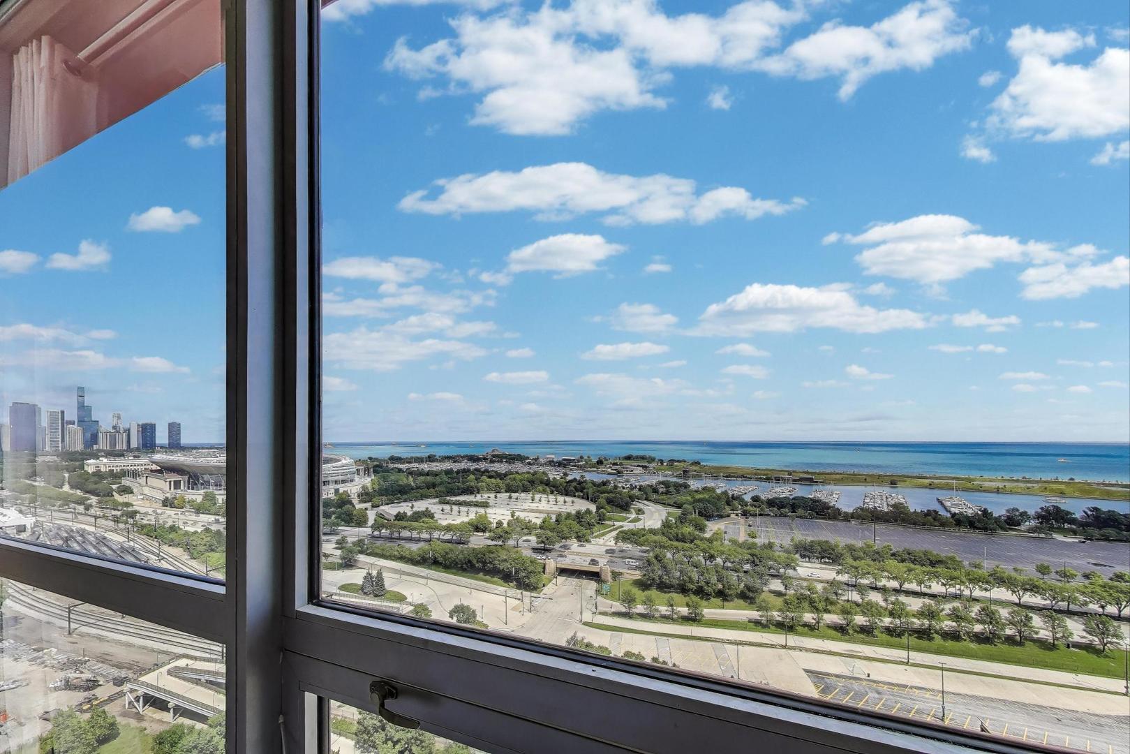 1841 S Calumet Avenue Unit: 2105