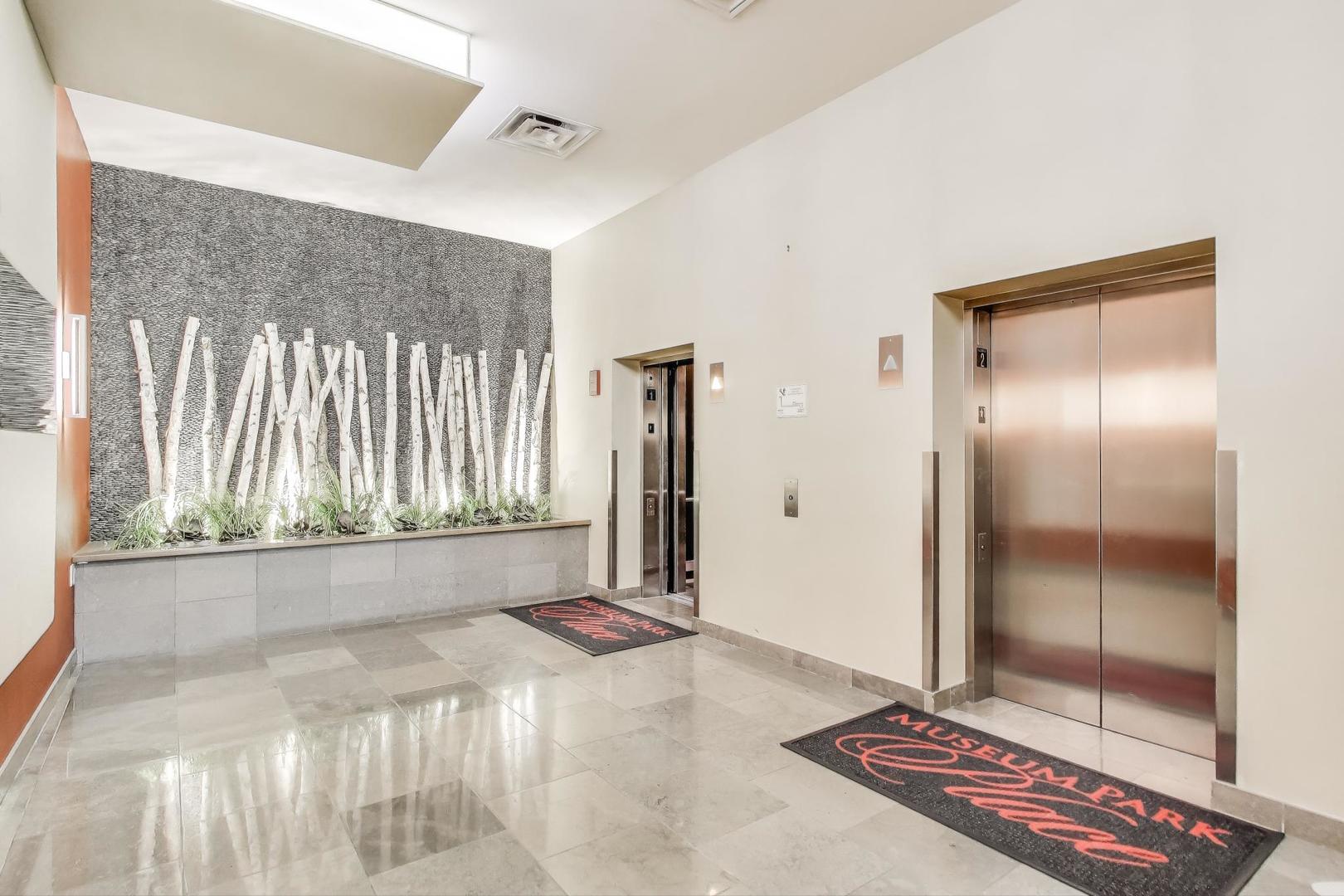 1841 S Calumet Avenue Unit: 2105