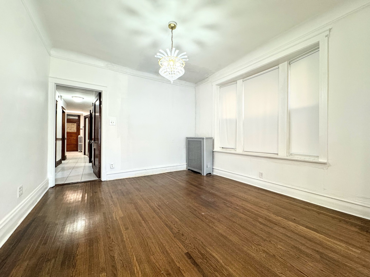 3908 W Gladys Avenue