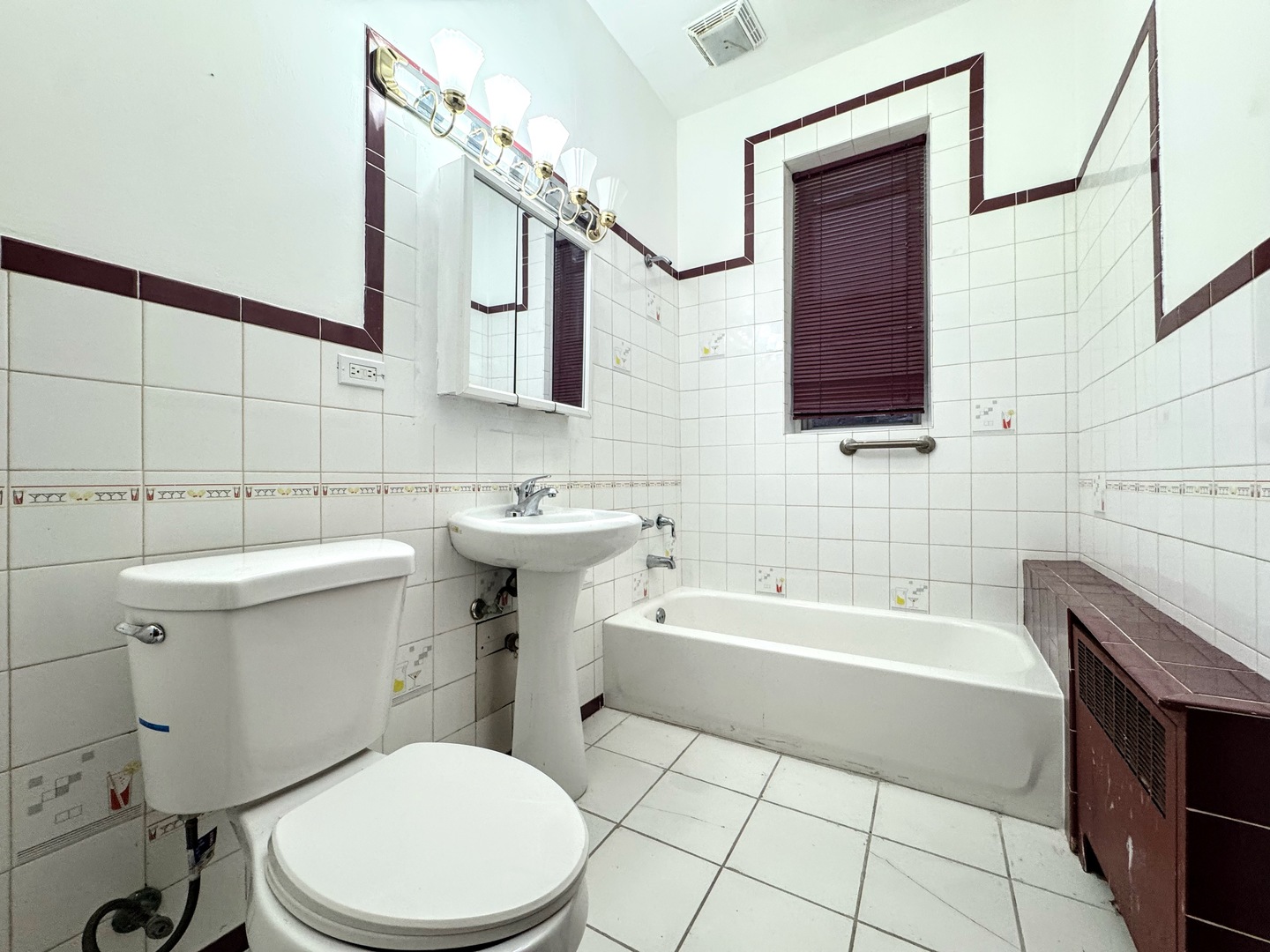 3908 W Gladys Avenue