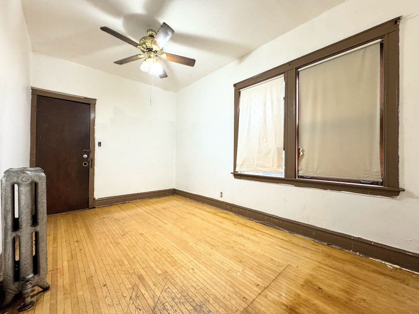 3908 W Gladys Avenue