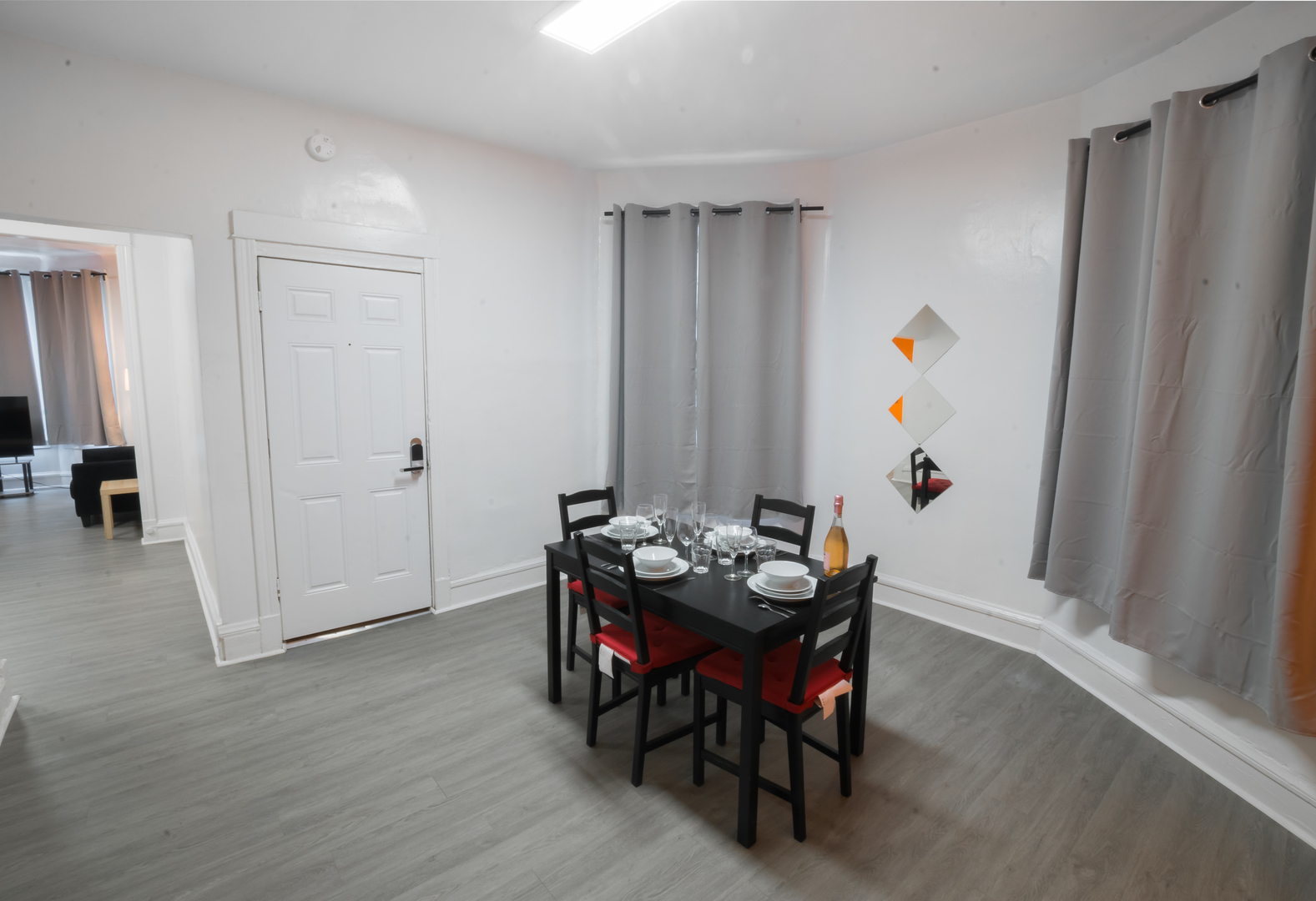 3822 W Congress Parkway