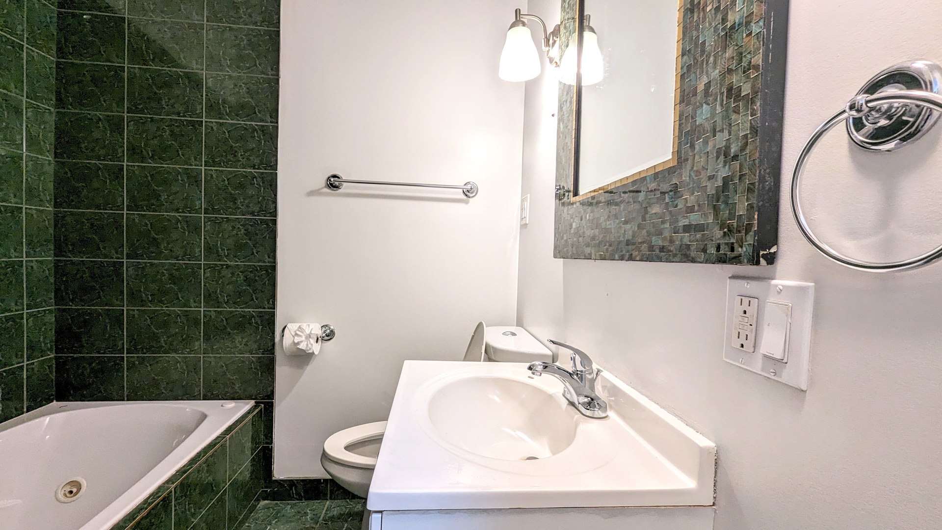 3948 W Congress Parkway