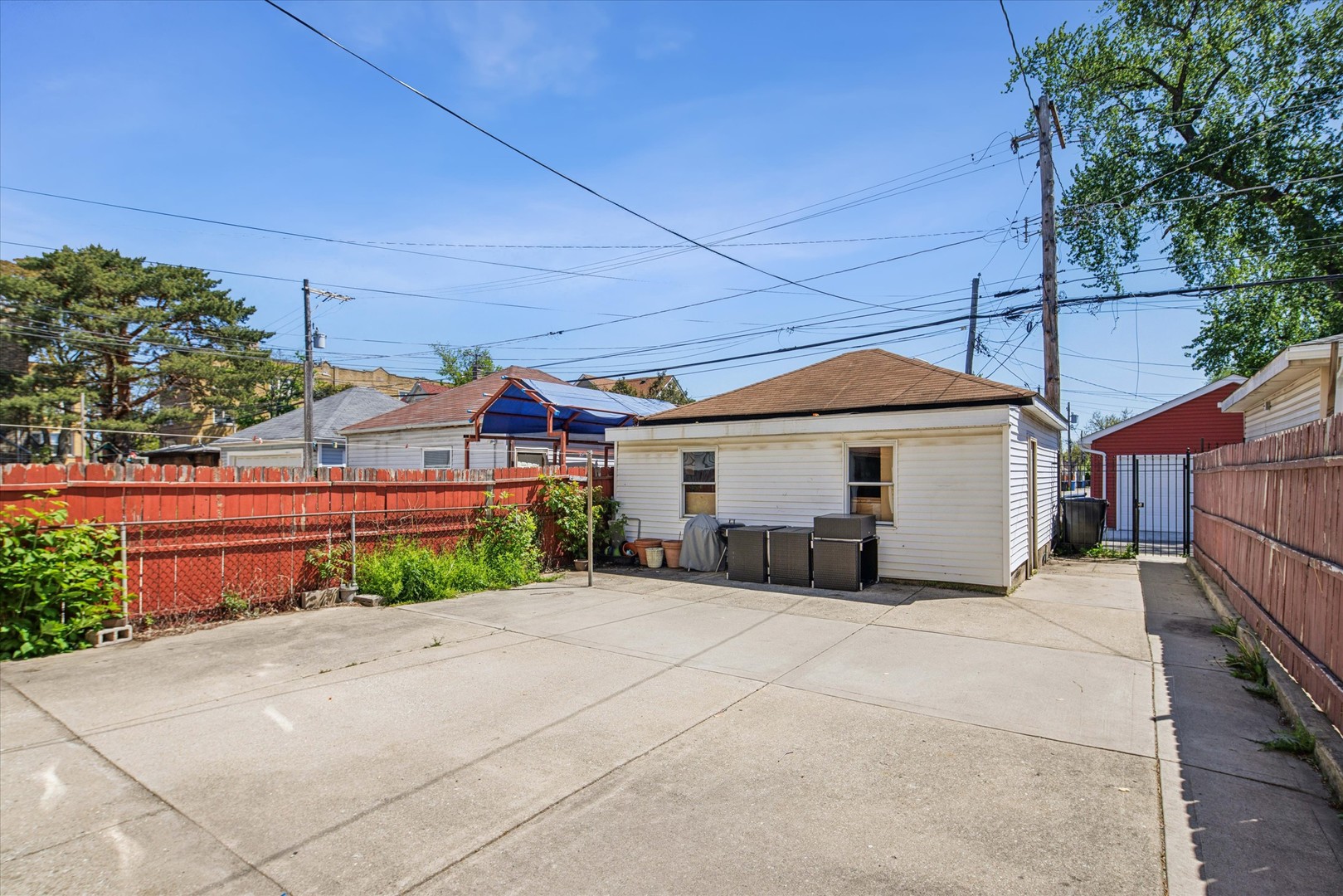 2147 N Kilpatrick Avenue