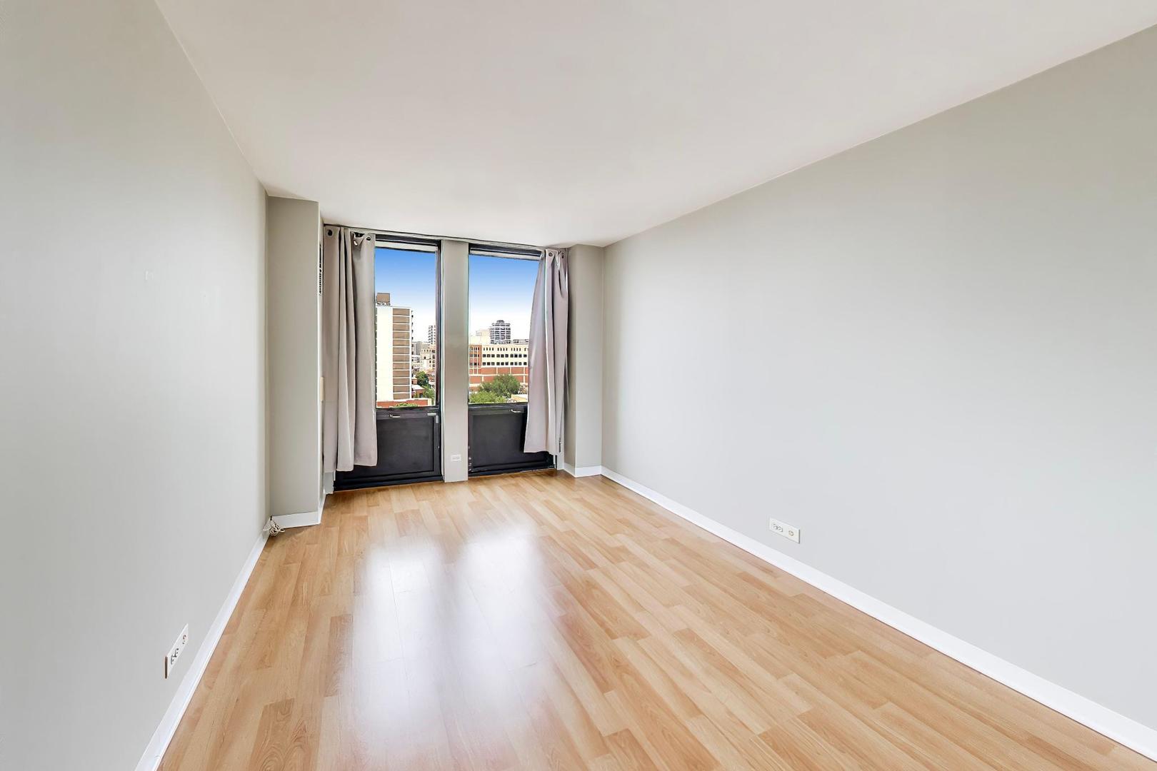 444 W Fullerton Parkway Unit: 1010