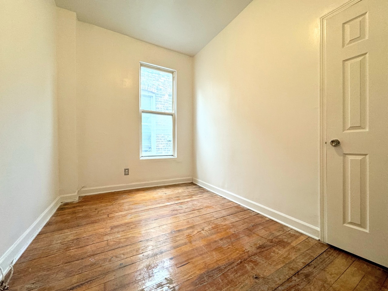 5126 W Fulton Street
