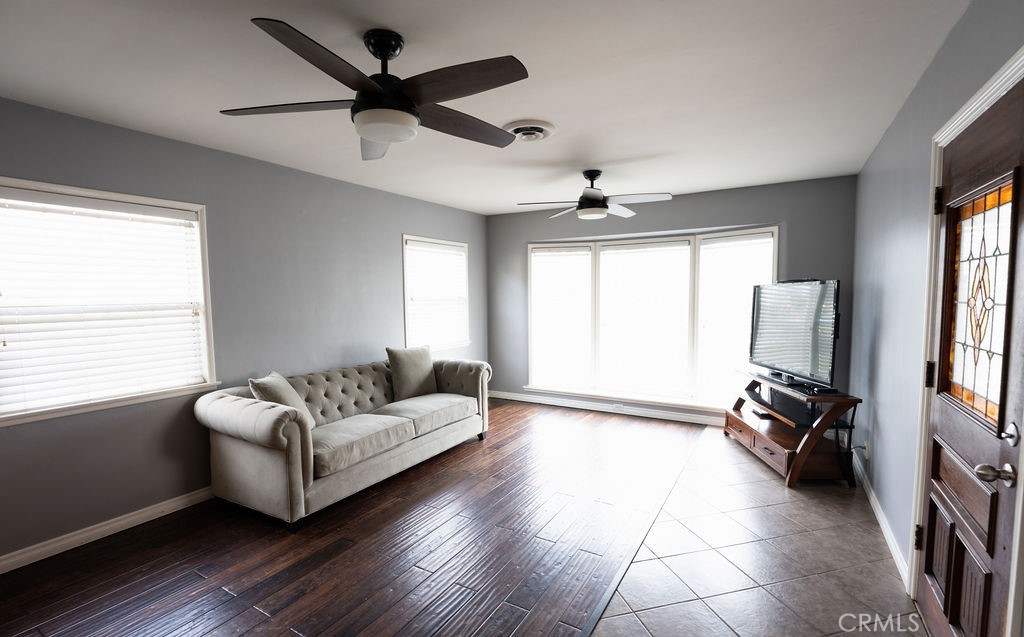 10424 Woodhue Street