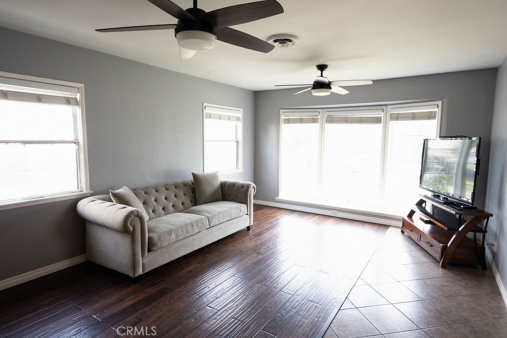 10424 Woodhue Street