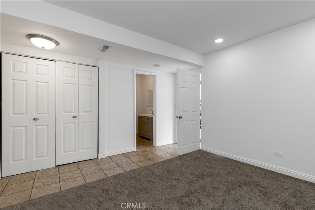 1635 N Greycastle Avenue