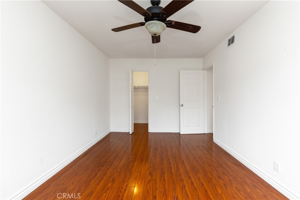 1635 N Greycastle Avenue