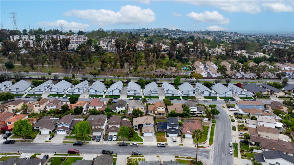 1635 N Greycastle Avenue