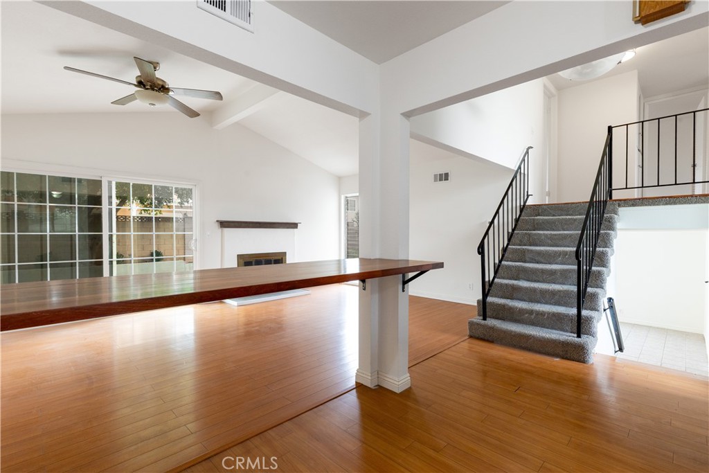 1635 N Greycastle Avenue