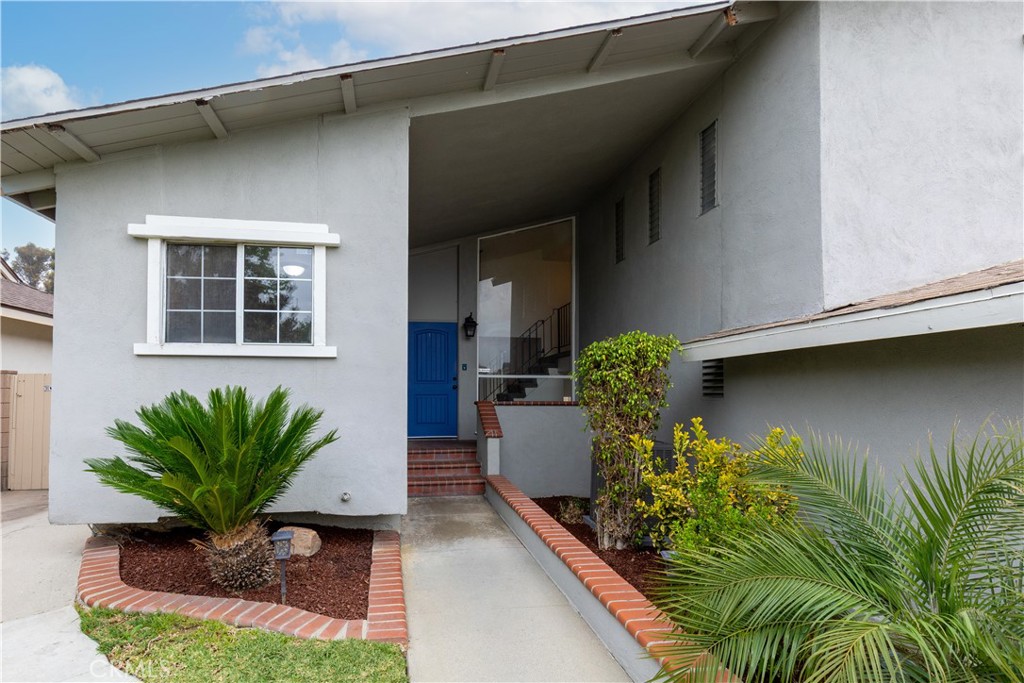 1635 N Greycastle Avenue