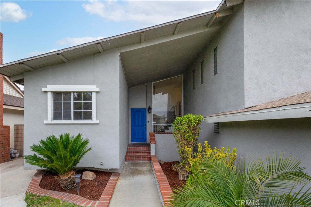 1635 N Greycastle Avenue