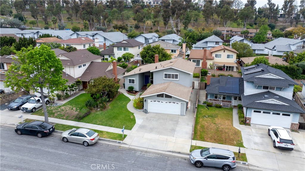 1635 N Greycastle Avenue