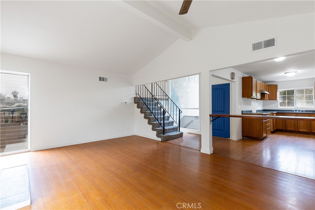 1635 N Greycastle Avenue