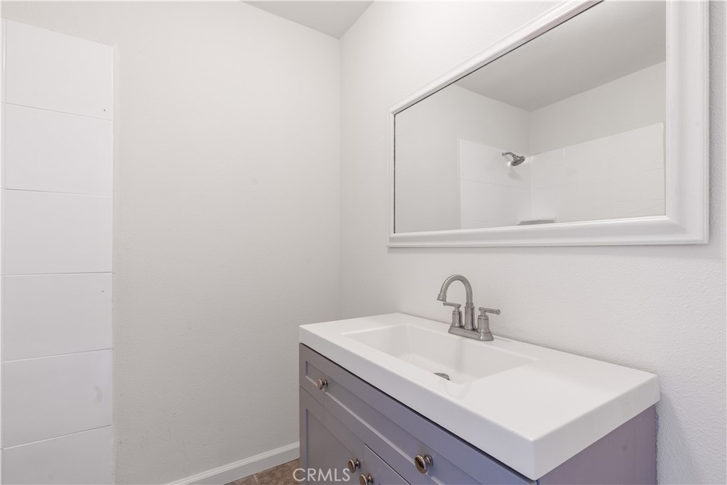 1635 N Greycastle Avenue