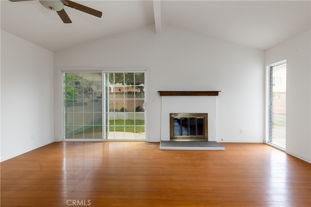 1635 N Greycastle Avenue