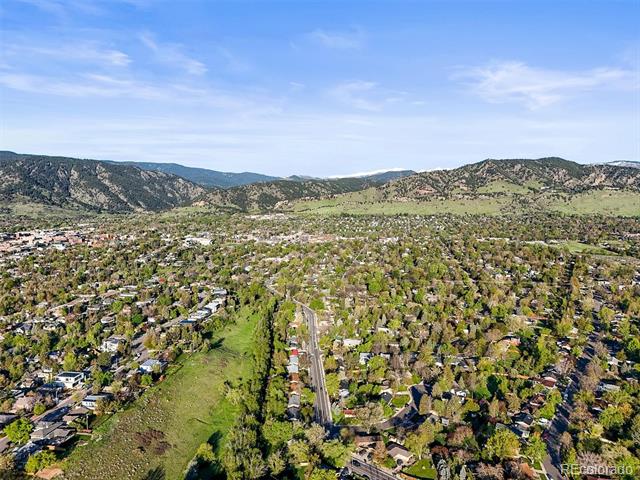 2235 Edgewood Drive