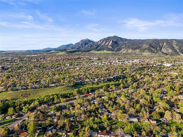 2235 Edgewood Drive