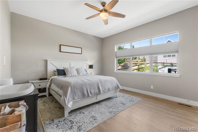 4607 Lakeside Drive