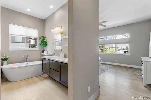 4607 Lakeside Drive