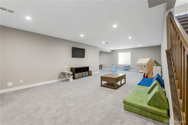4607 Lakeside Drive