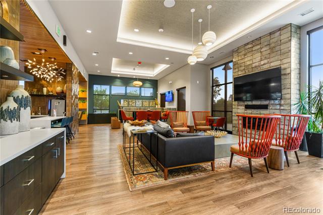 4607 Lakeside Drive