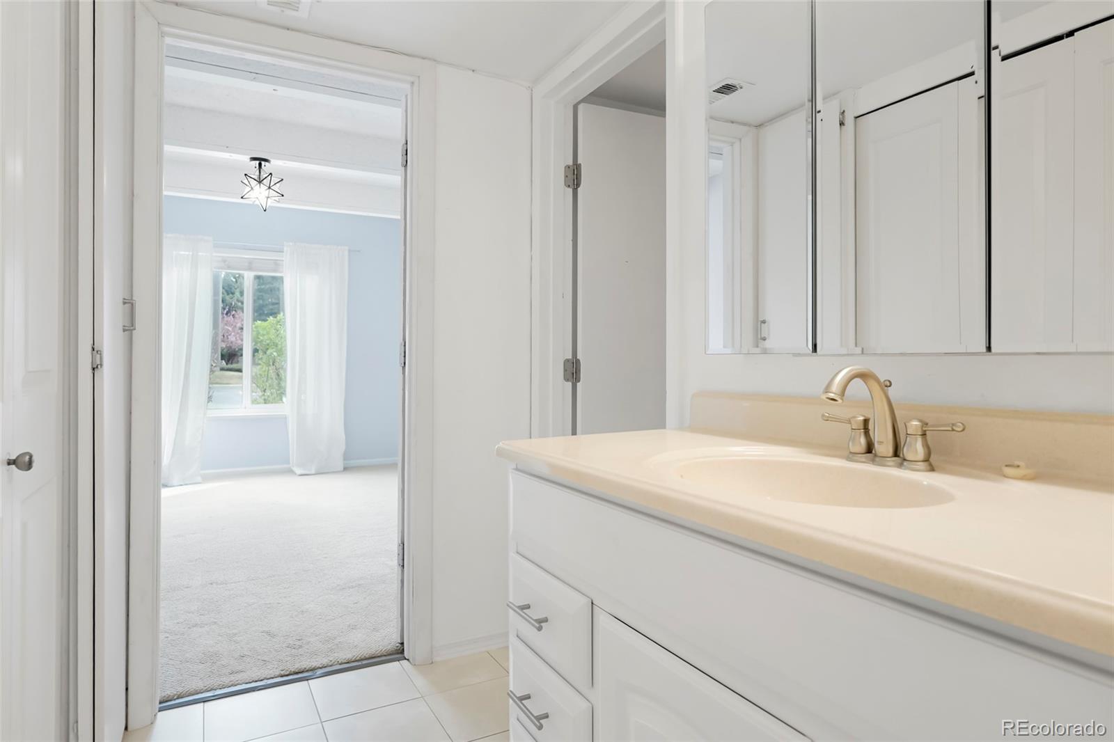 2525 S Dayton Way Unit: 1803