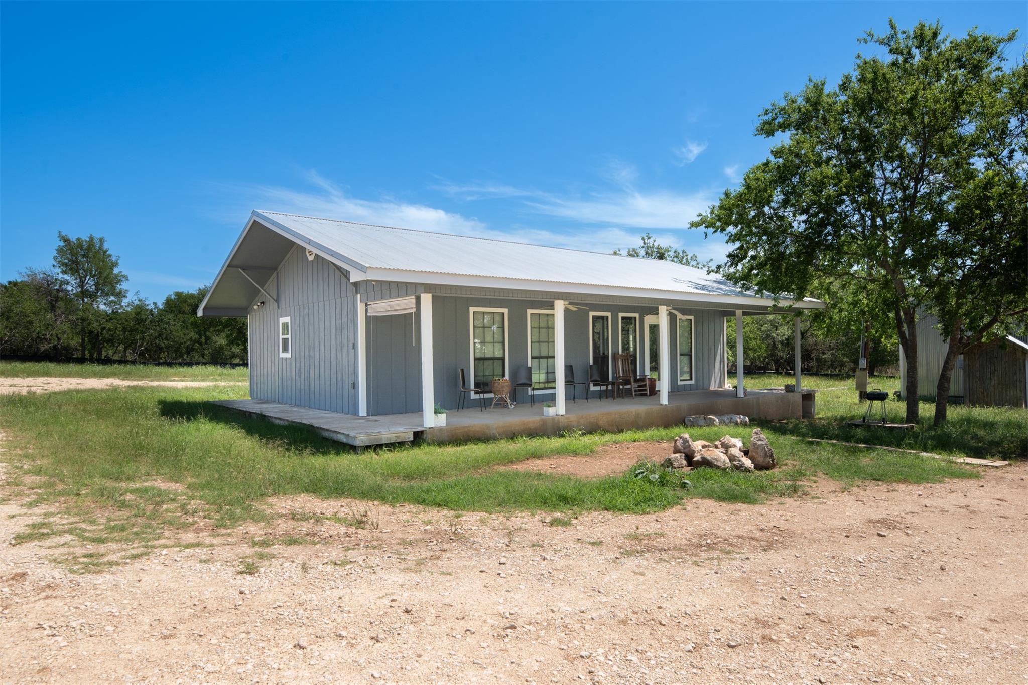 2404 Old Ranch Road 12