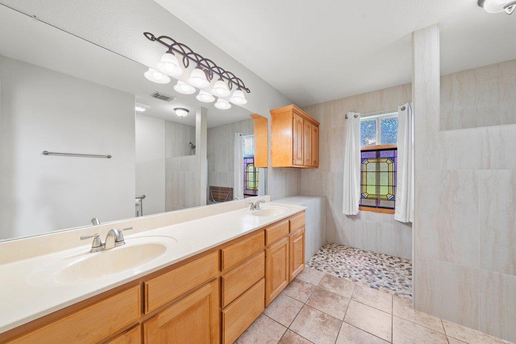 1607 Sunspur DR