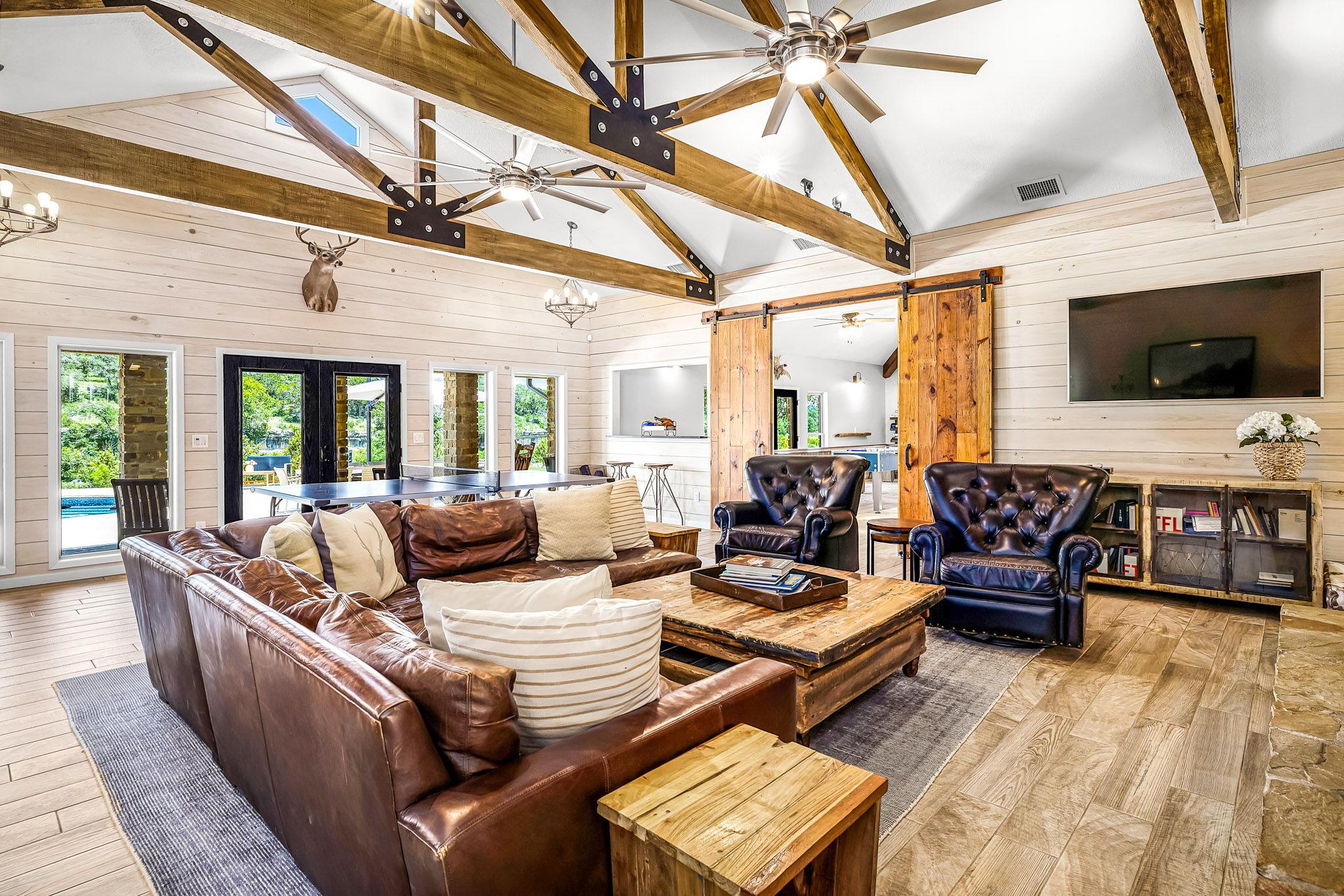 871 Chimney Valley RD