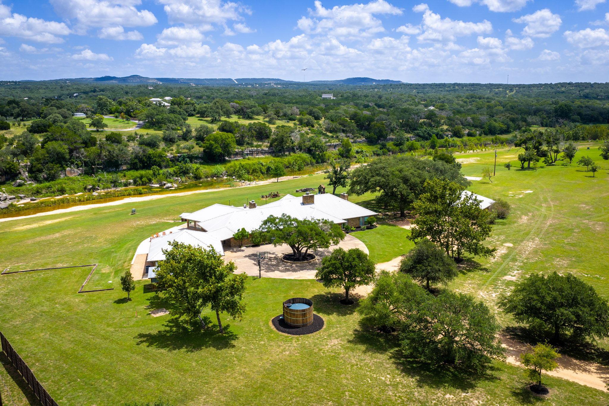871 Chimney Valley RD
