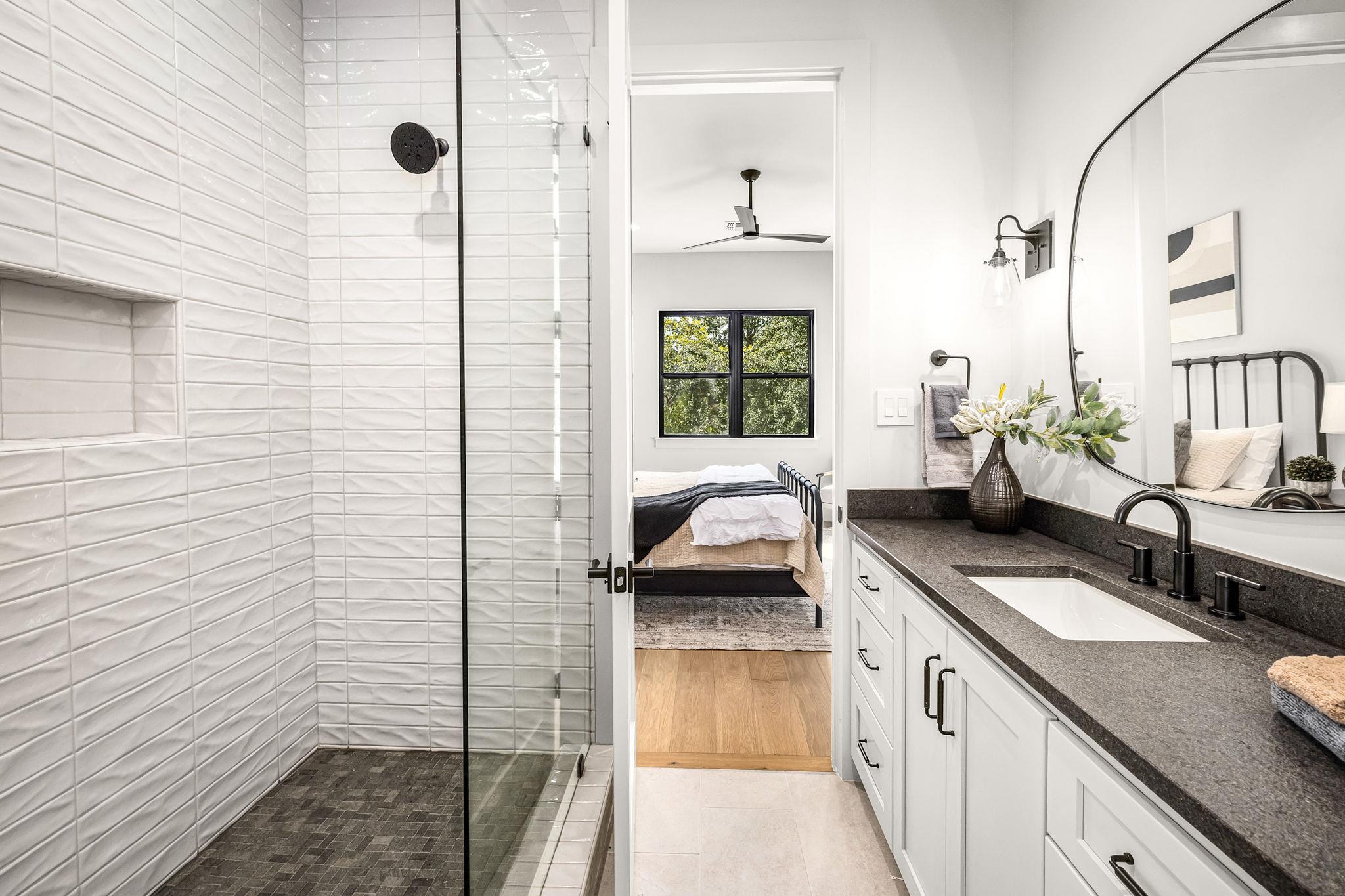 232 Riverfront DR, New Braunfels