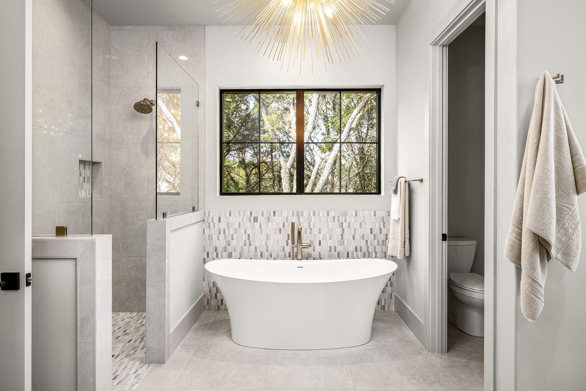 232 Riverfront DR, New Braunfels