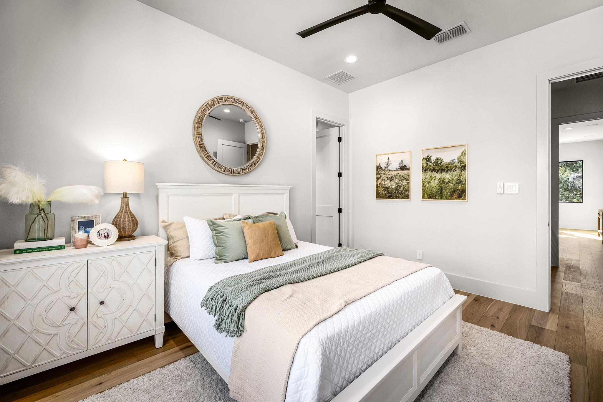 232 Riverfront DR, New Braunfels