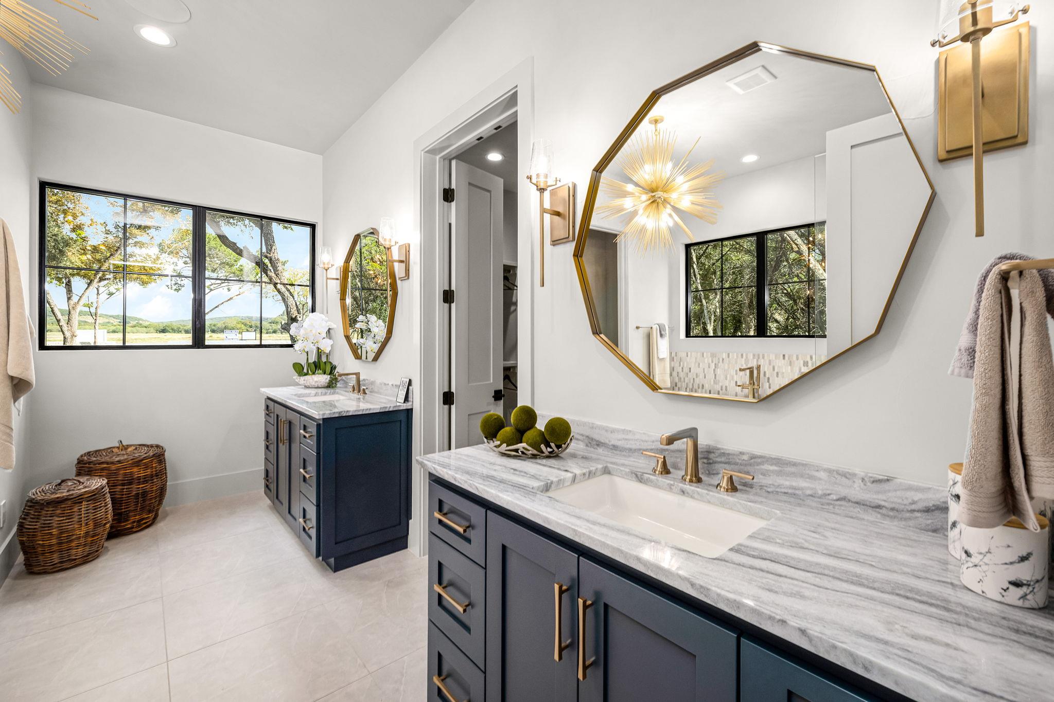 232 Riverfront DR, New Braunfels