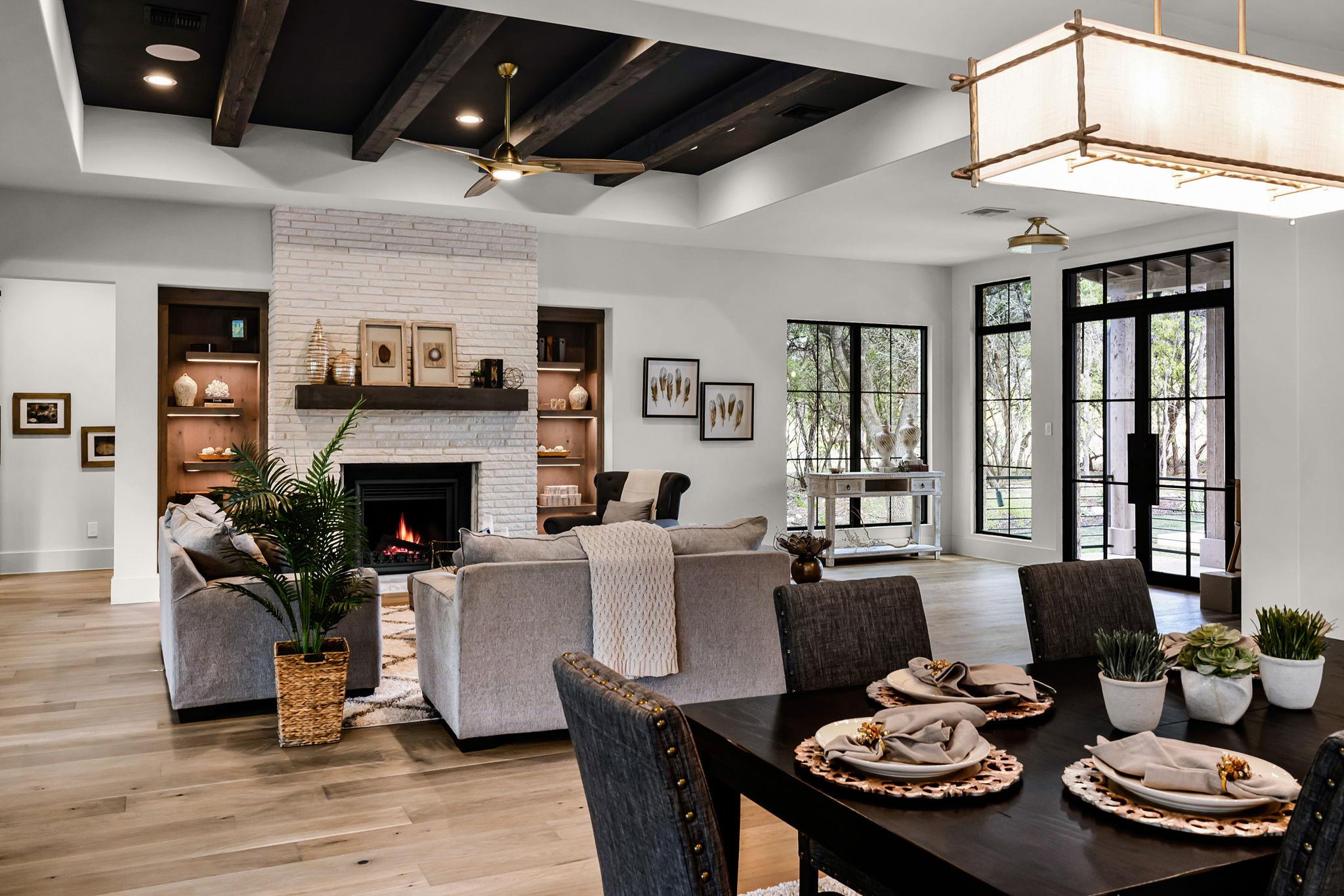 232 Riverfront DR, New Braunfels