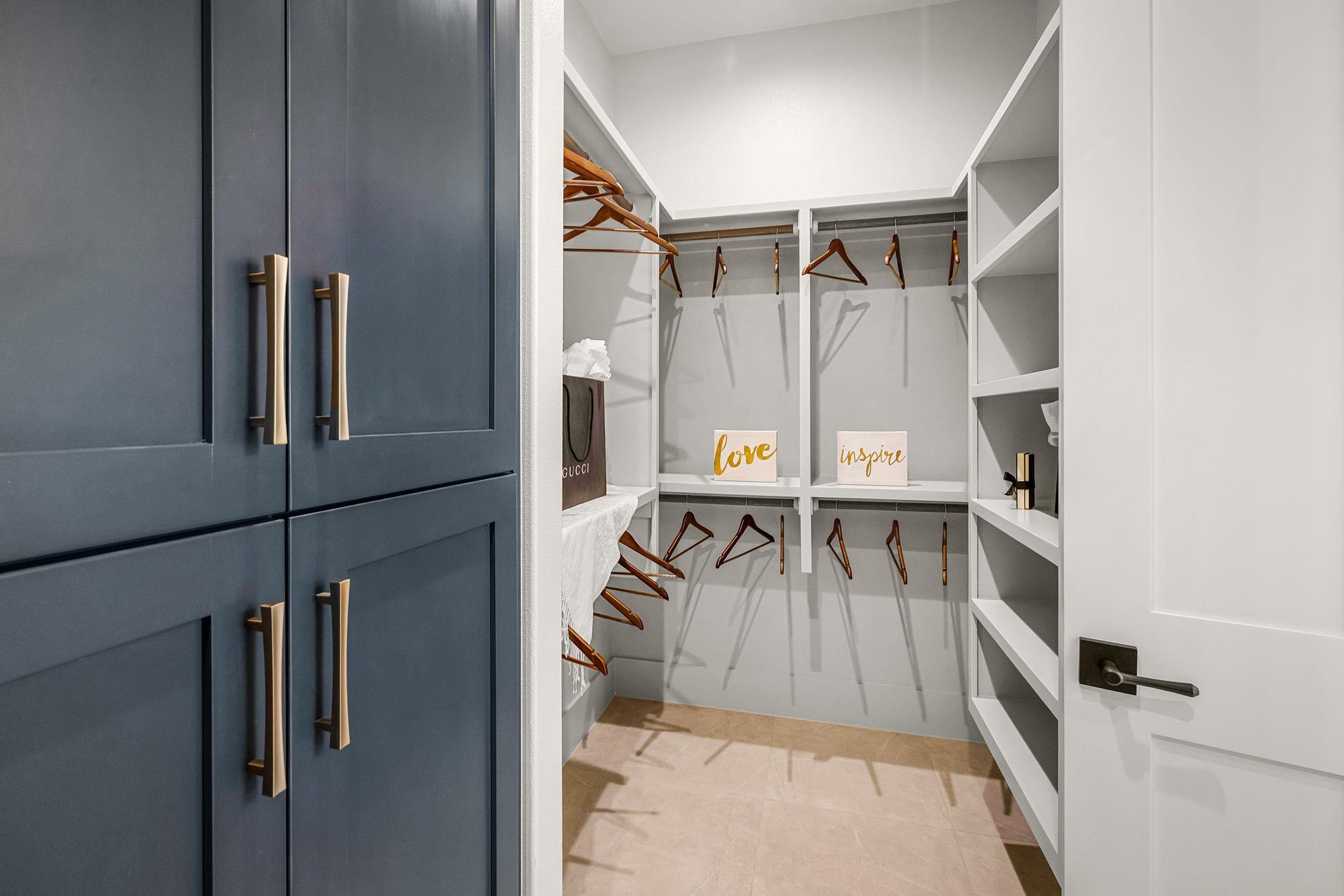 232 Riverfront DR, New Braunfels