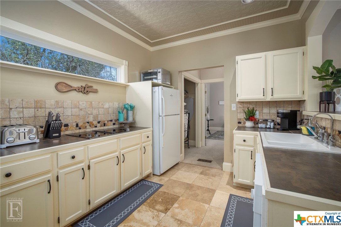 1207 N Austin Street