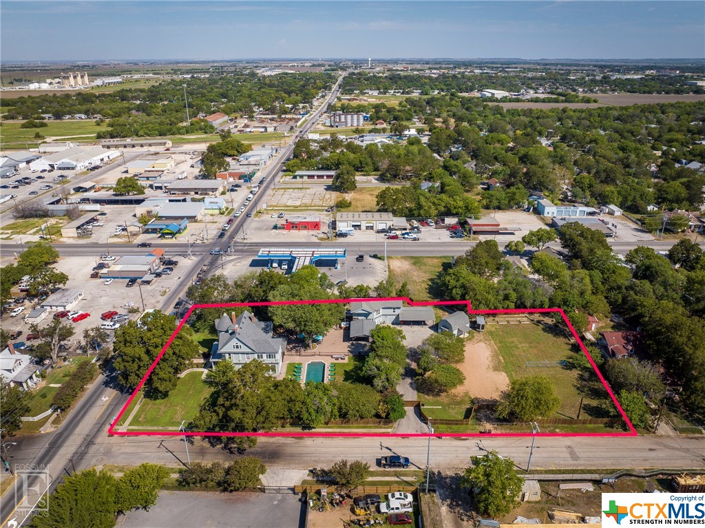 1207 N Austin Street