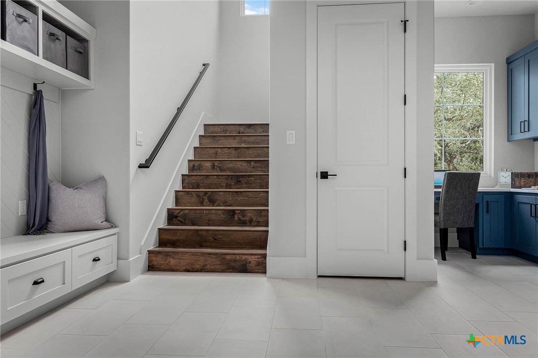 1621 Paradise Parkway