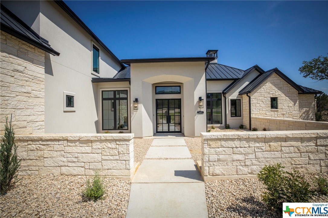 1621 Paradise Parkway