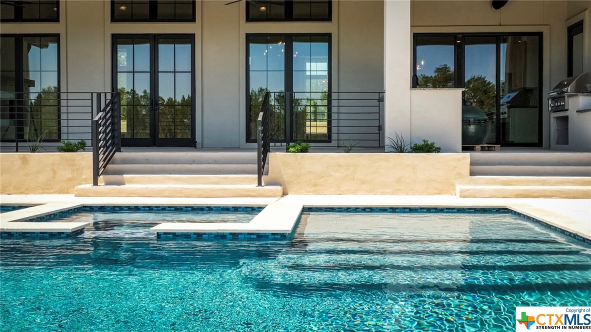 1621 Paradise Parkway