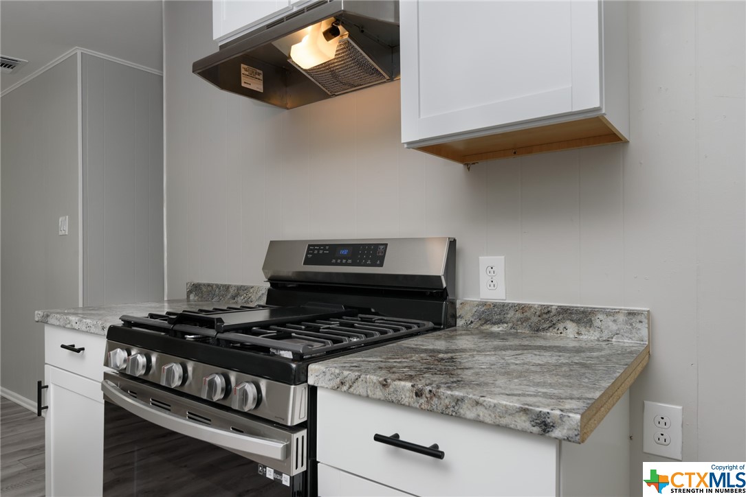 522 W Hollywood Avenue