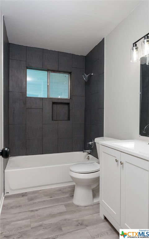 522 W Hollywood Avenue